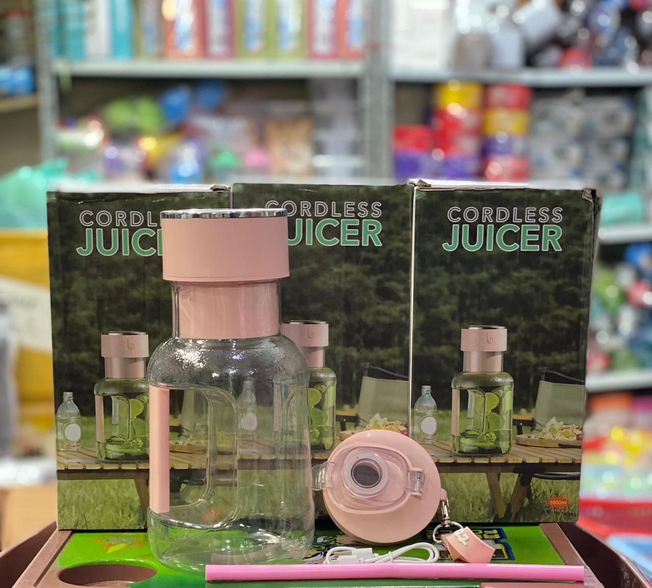 Rechargeable Cordless Barrel Juicer
Capacity : 1600ml