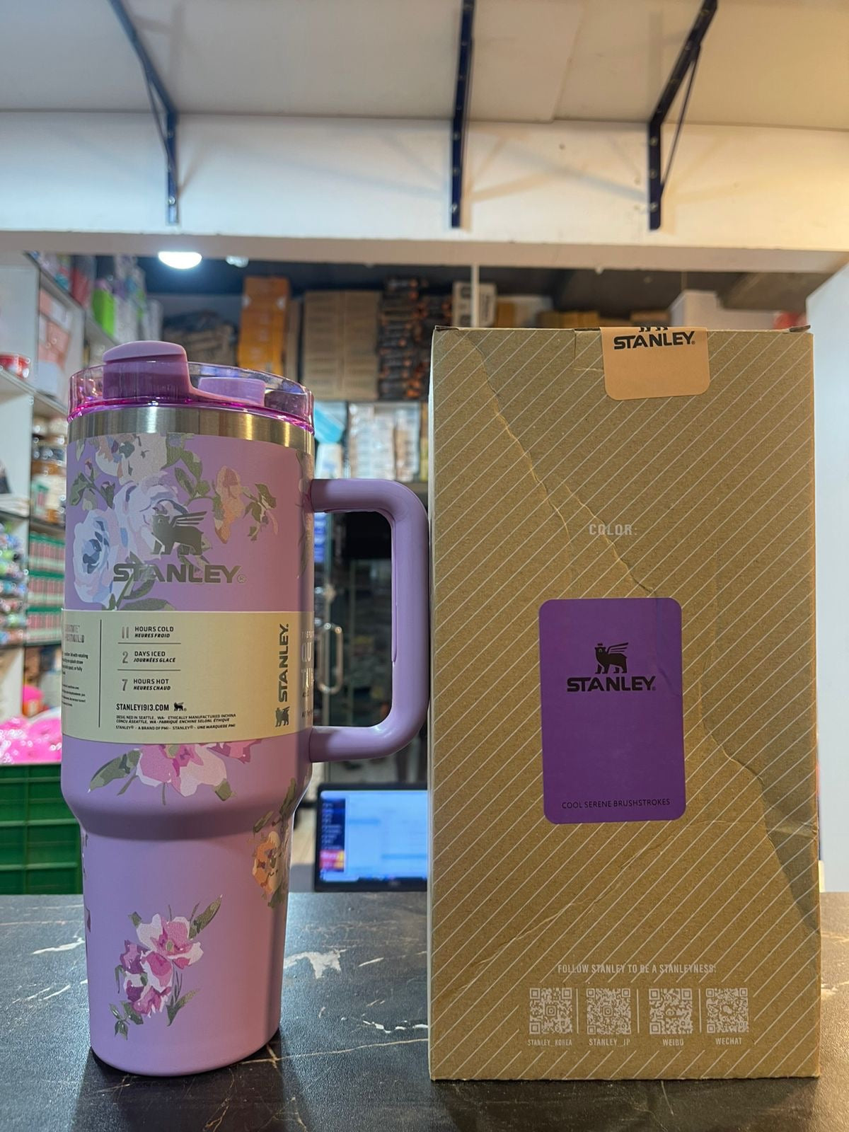 Stainley Floral ❤️
1200 ML 40 OZ