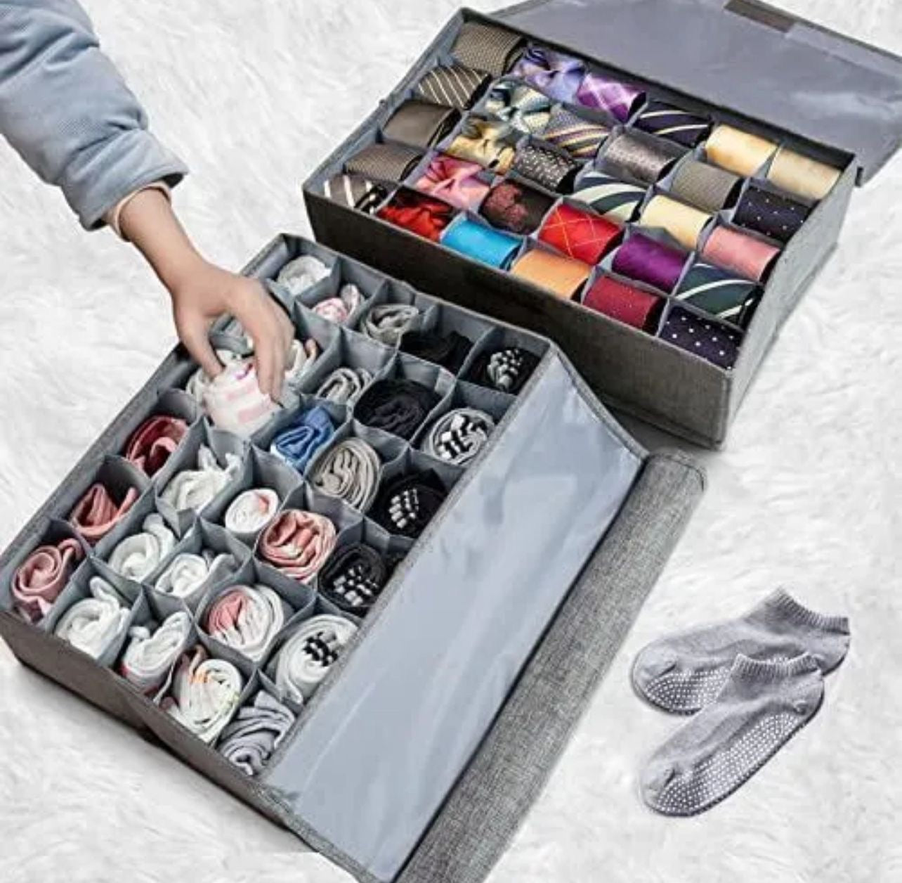 24 Grids Socks Organiser