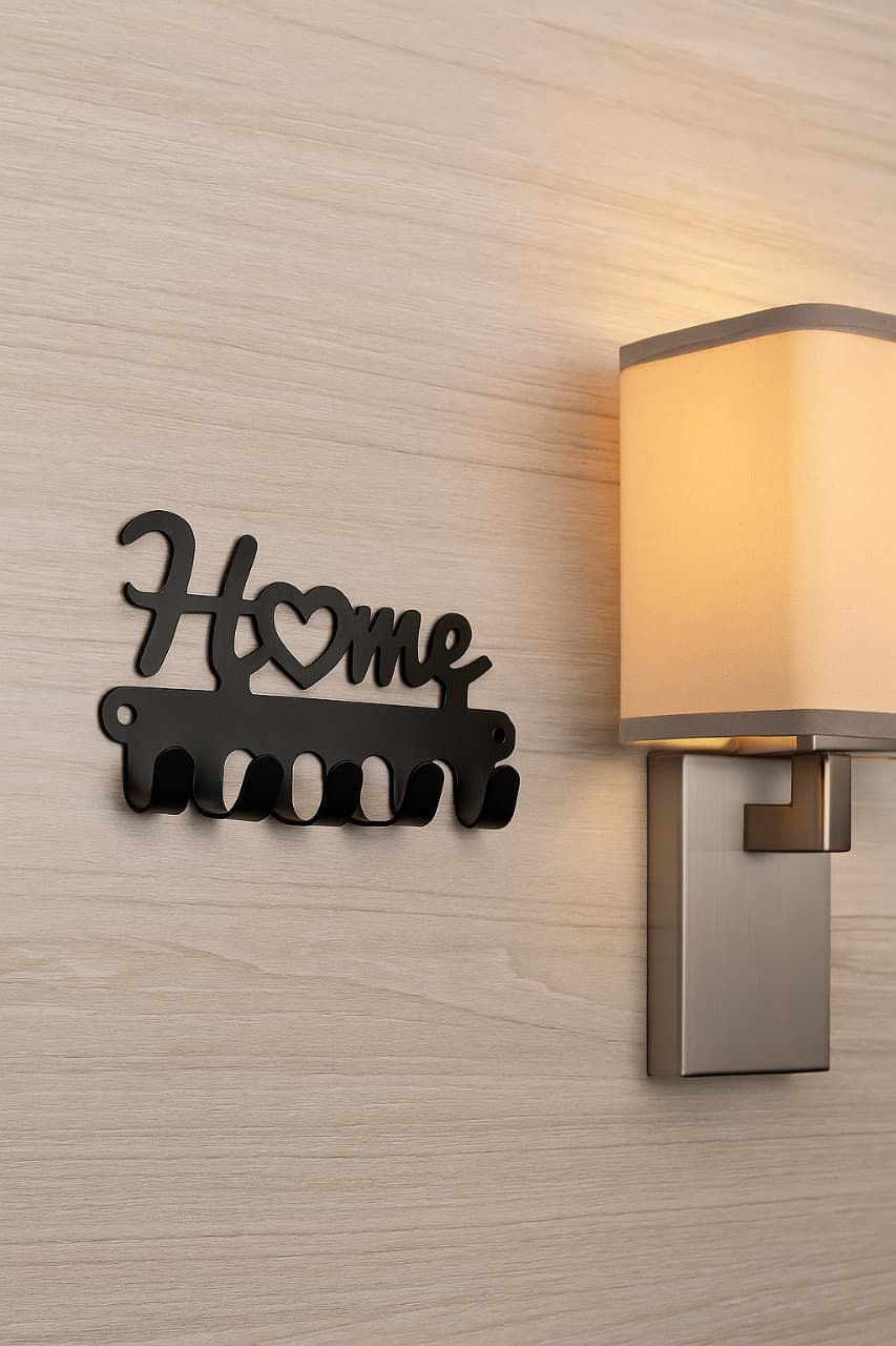 Family 
Home 
Love
Kitchen 

Metal Key Hoder