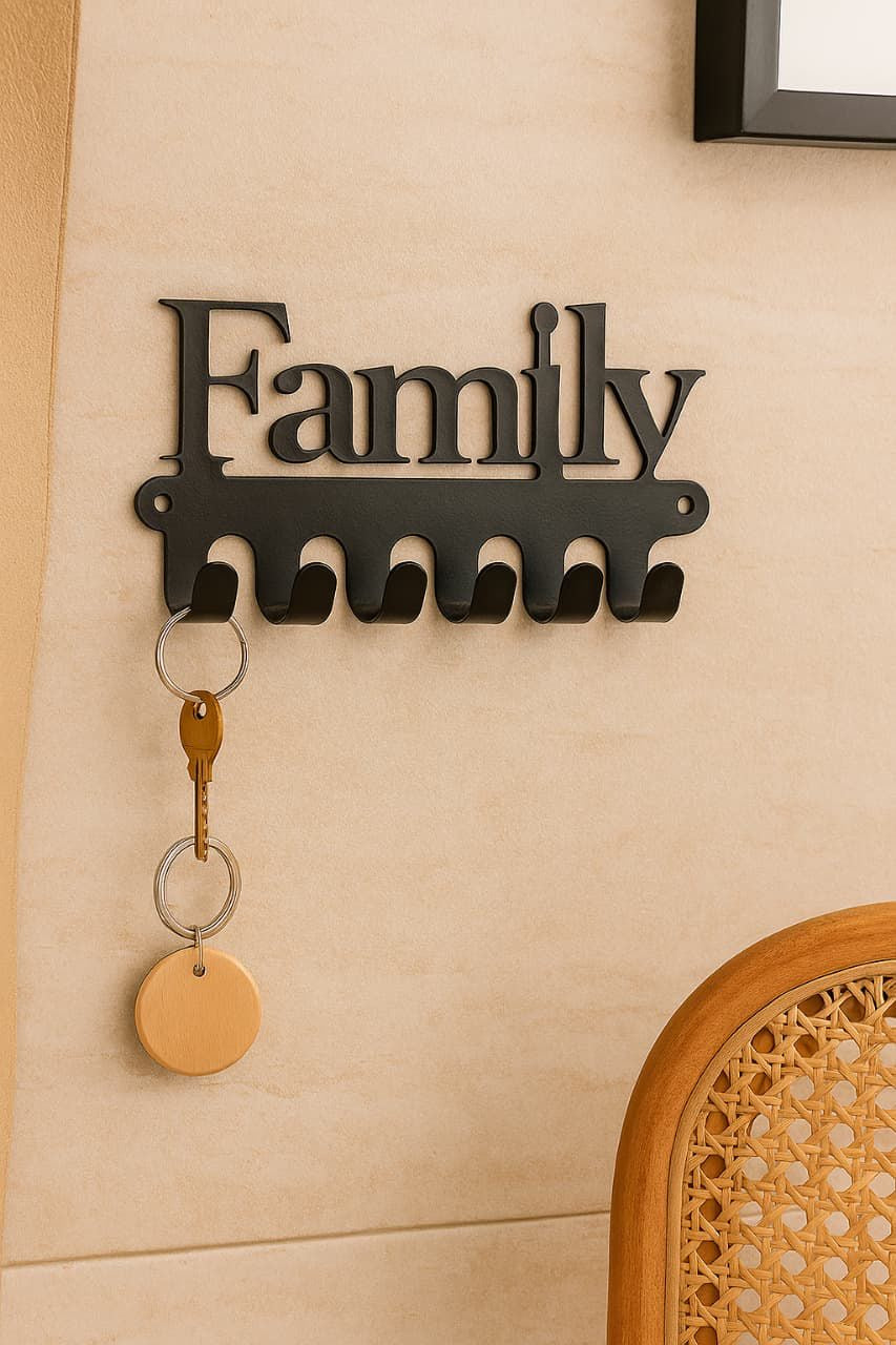 Family 
Home 
Love
Kitchen 

Metal Key Hoder
