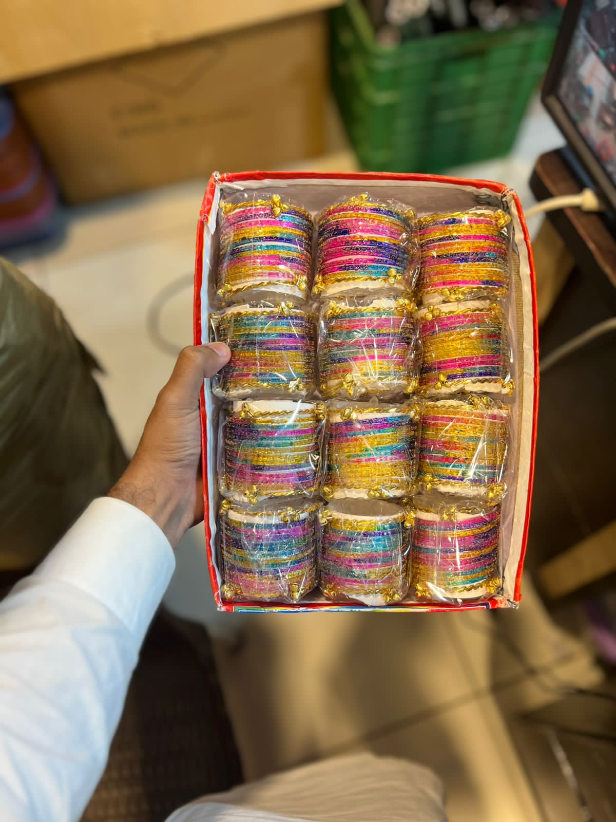 Kashmiri choori
12 chooori
2 bengal
Size 2 and 2.25