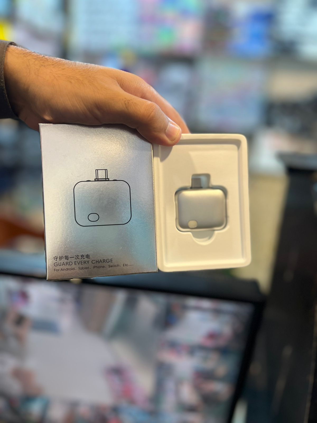 Smart Charger Adopter
Automatic full charging seperator
