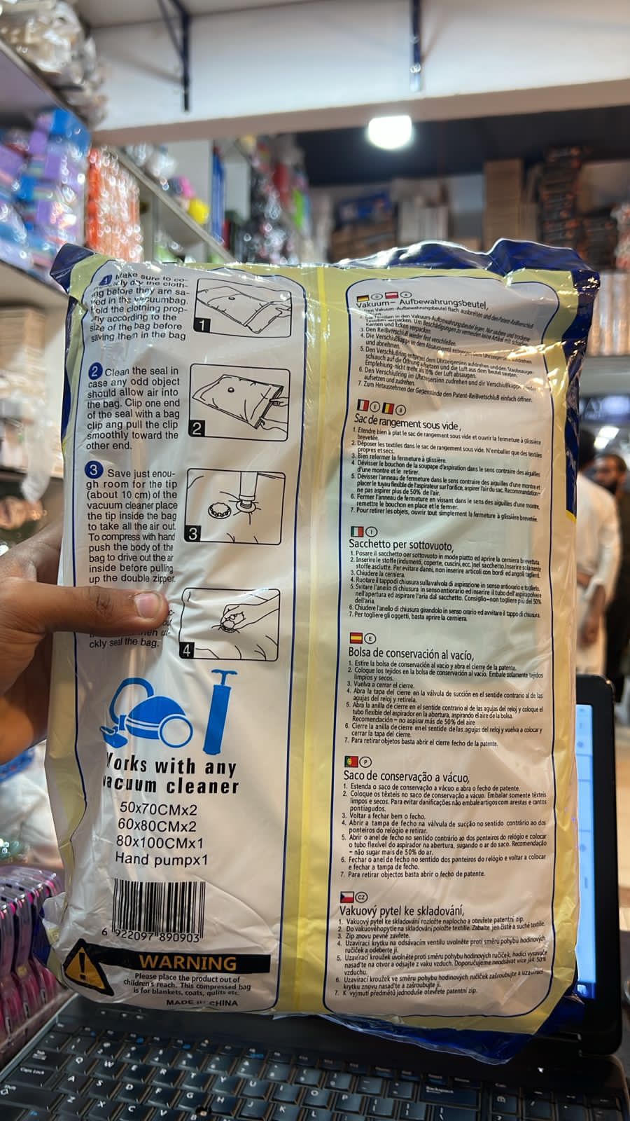 Vacuum Storage Bags
5 Bag And 1 Suction Pump