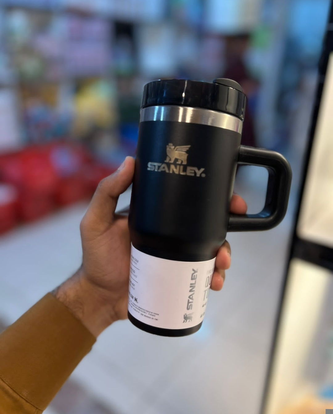 *Stanley* 
Stainless Steel Kids Tumbler 
With Straw
20 oz (420 ML)
White Box