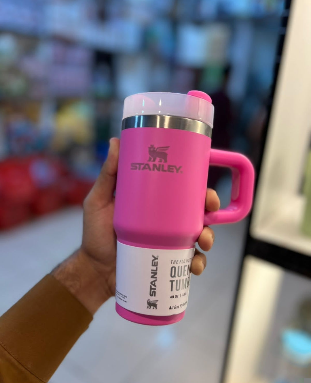 *Stanley* 
Stainless Steel Kids Tumbler 
With Straw
20 oz (420 ML)
White Box