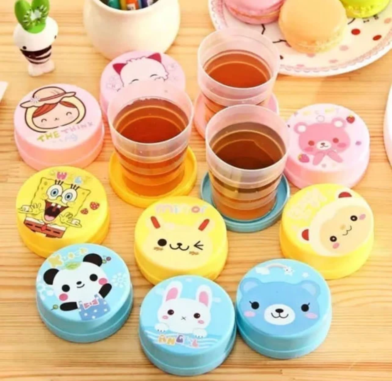 Portable Folding Plastic Magic Glass for Kids Water Glass For Travelling